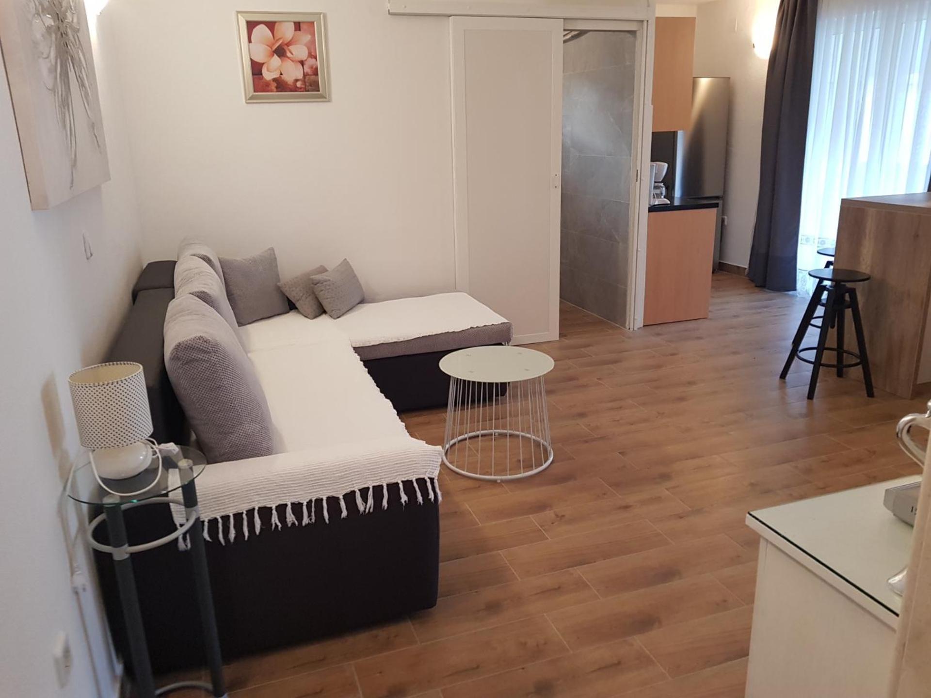 Apartments Mila 玛里纳 外观 照片